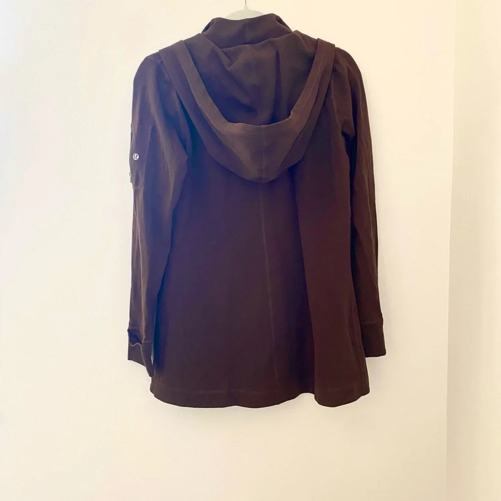 lululemon athletica lightweight hooded